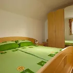 Počitniška hiša In - Kranjska Otocec